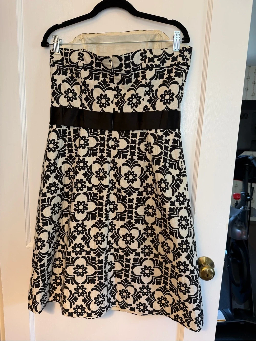 Lilly Pulitzer Black White Floral Jacquard A-Line Strapless Dress Lined Knee 10 - Picture 6 of 9